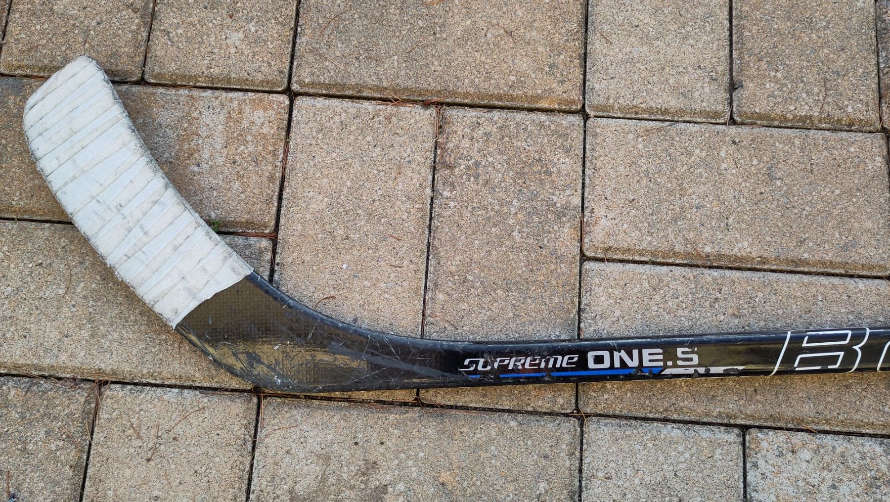 Bauer Stöcke & Schaufeln: BAUER Supreme One.5  Eishockeystock ca. 130 cm – Gebraucht aus Bassersdorf von Narvik2000
