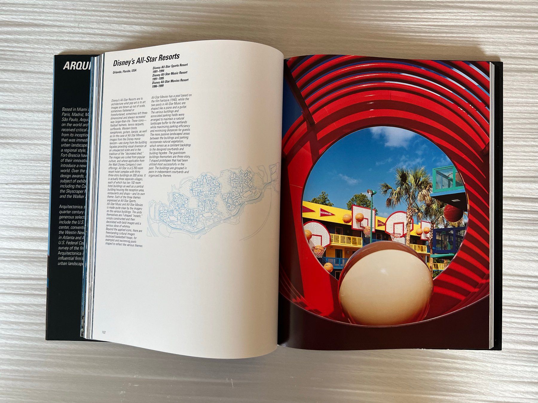 Livres: Architecture book: Beth Dunlop - Arquitectonica – D'occasion à Zürich par Abost 4