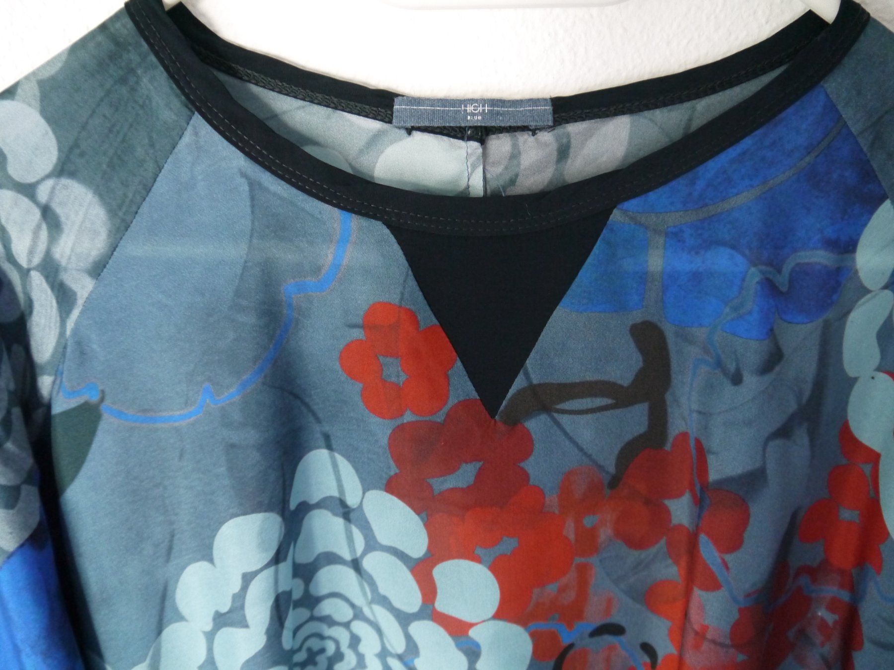 High Camicette: HIGH use Bluse aus Seide – Usato da Hagendorn venduto da Blaf 1