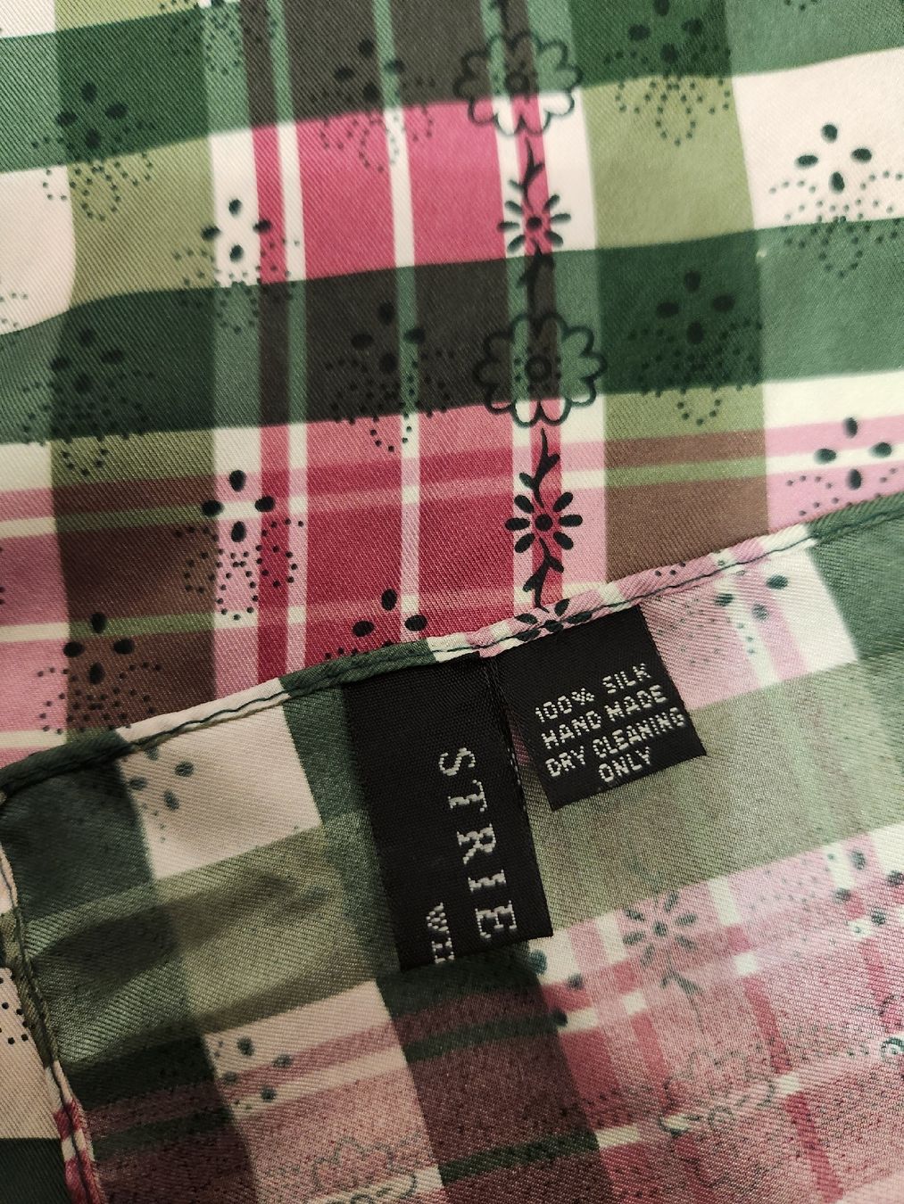 Foulards, Tücher & Schals: Foulard  STRIESSNIG  100% soie – Gebraucht aus Niedergösgen von Eva2410 3