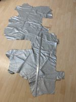 1 Lederstück, Lederhaut, Leder, Silber, ca. 1mm