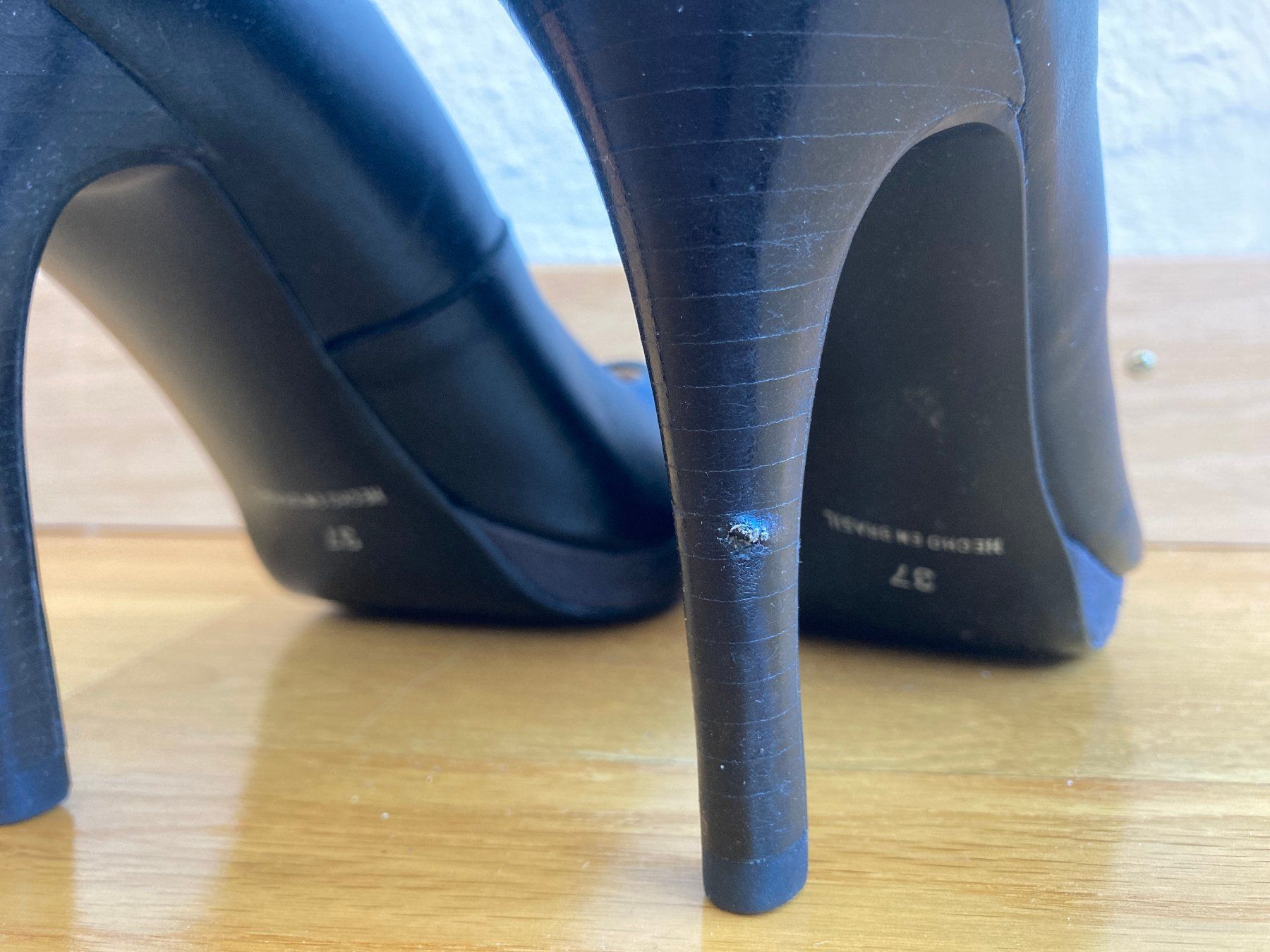 Scarpe da donna: Escarpins en cuir – Usato da Genève venduto da cricri159 2