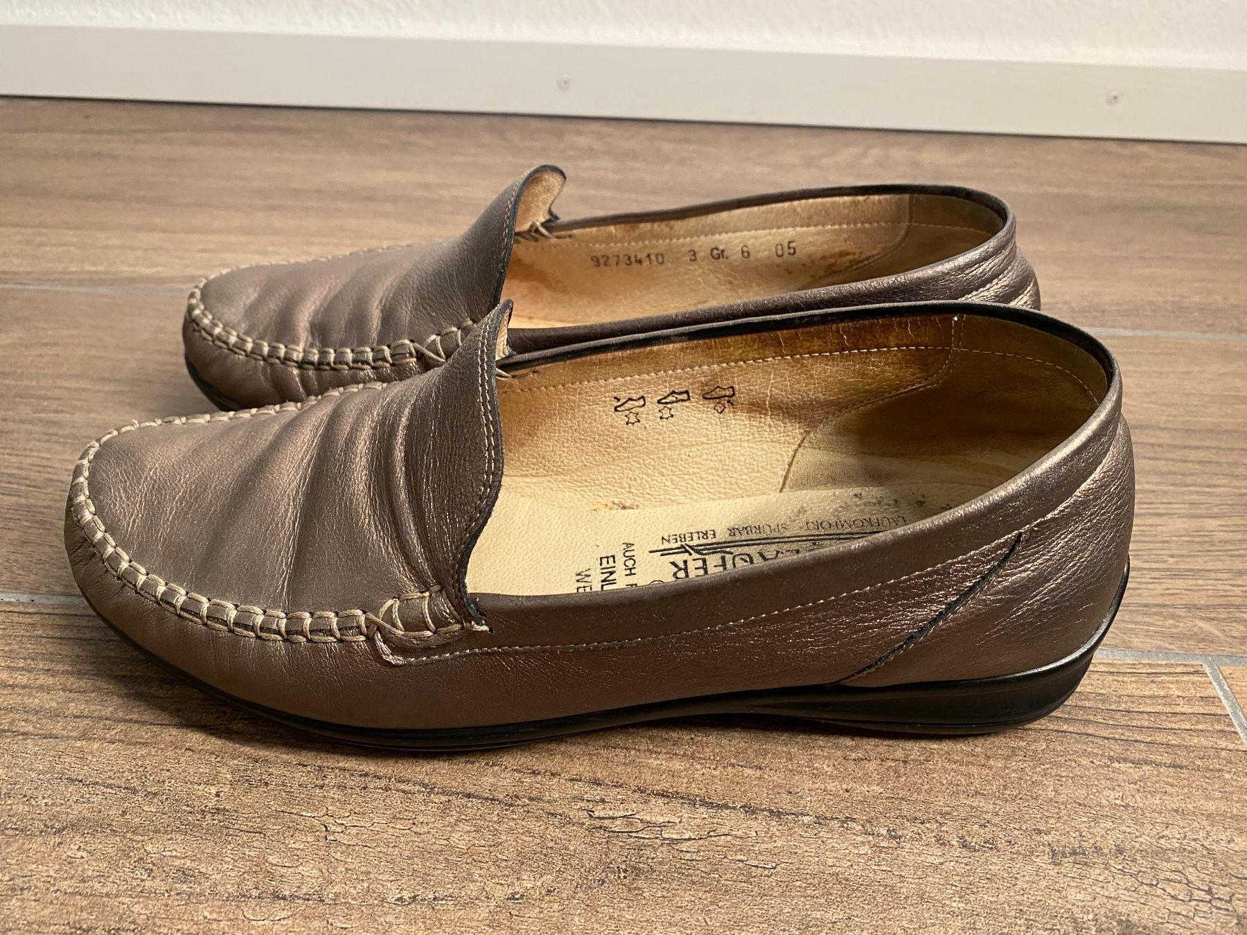 Damenschuhe: Waldläufer Mokkasins / Halbschuhe bronze Gr. 39 – Gebraucht aus Pratteln von a23_j2gs 4