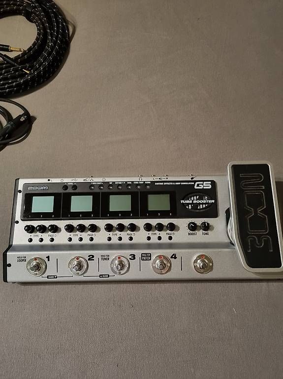 Strumenti musicali: Zoom g5 avec étui – Usato da Les Genevez JU venduto da bertrand7