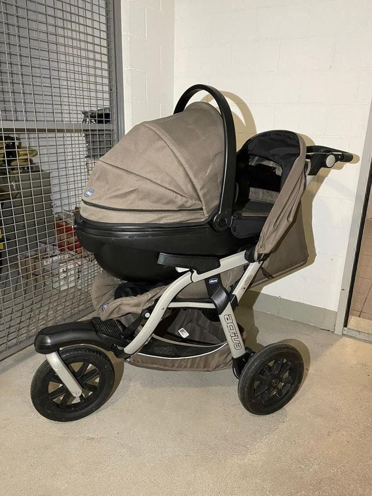 Chicco Carrozzine: Kinderwagen – Usato da Winterthur venduto da Diva019 4