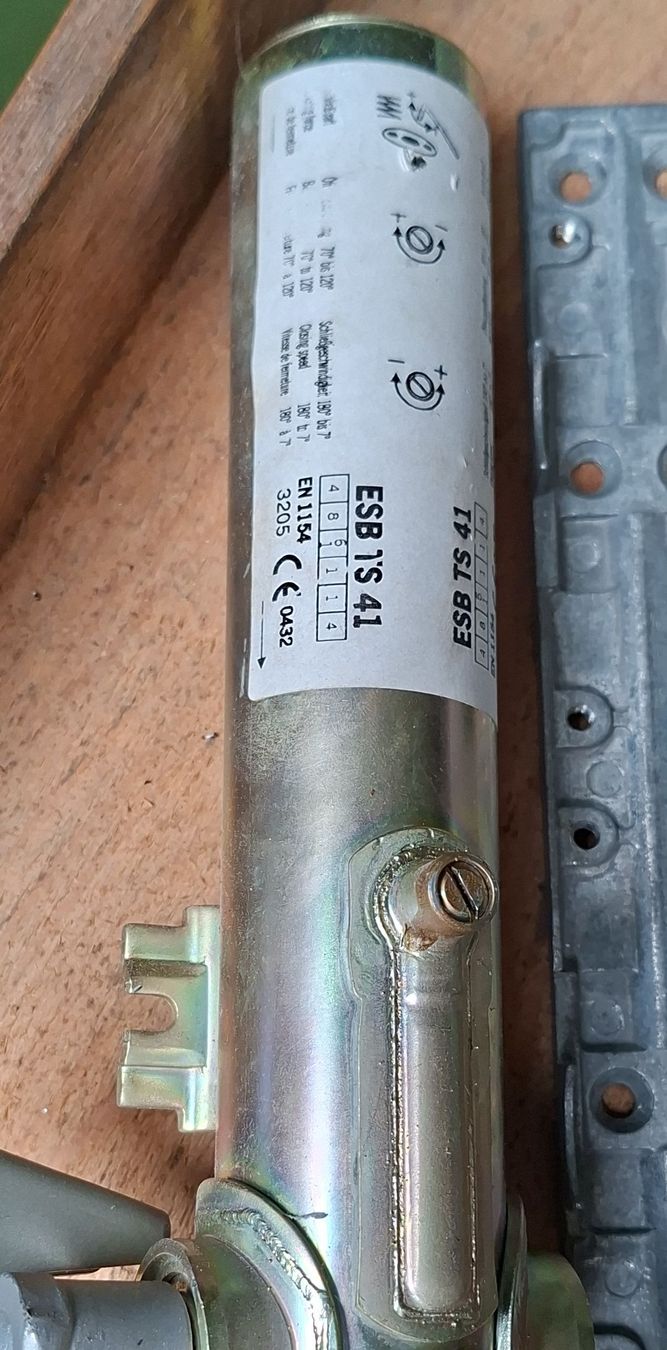 Ferramenta: Türschliesser ESB TS 41 gebraucht – Usato da Meikirch venduto da chrigeli06