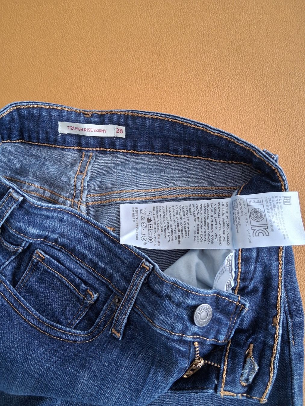 Levi's Jeans: Levis Jeans Damen Gr. 28 – Usato da Goldach venduto da no_83 2