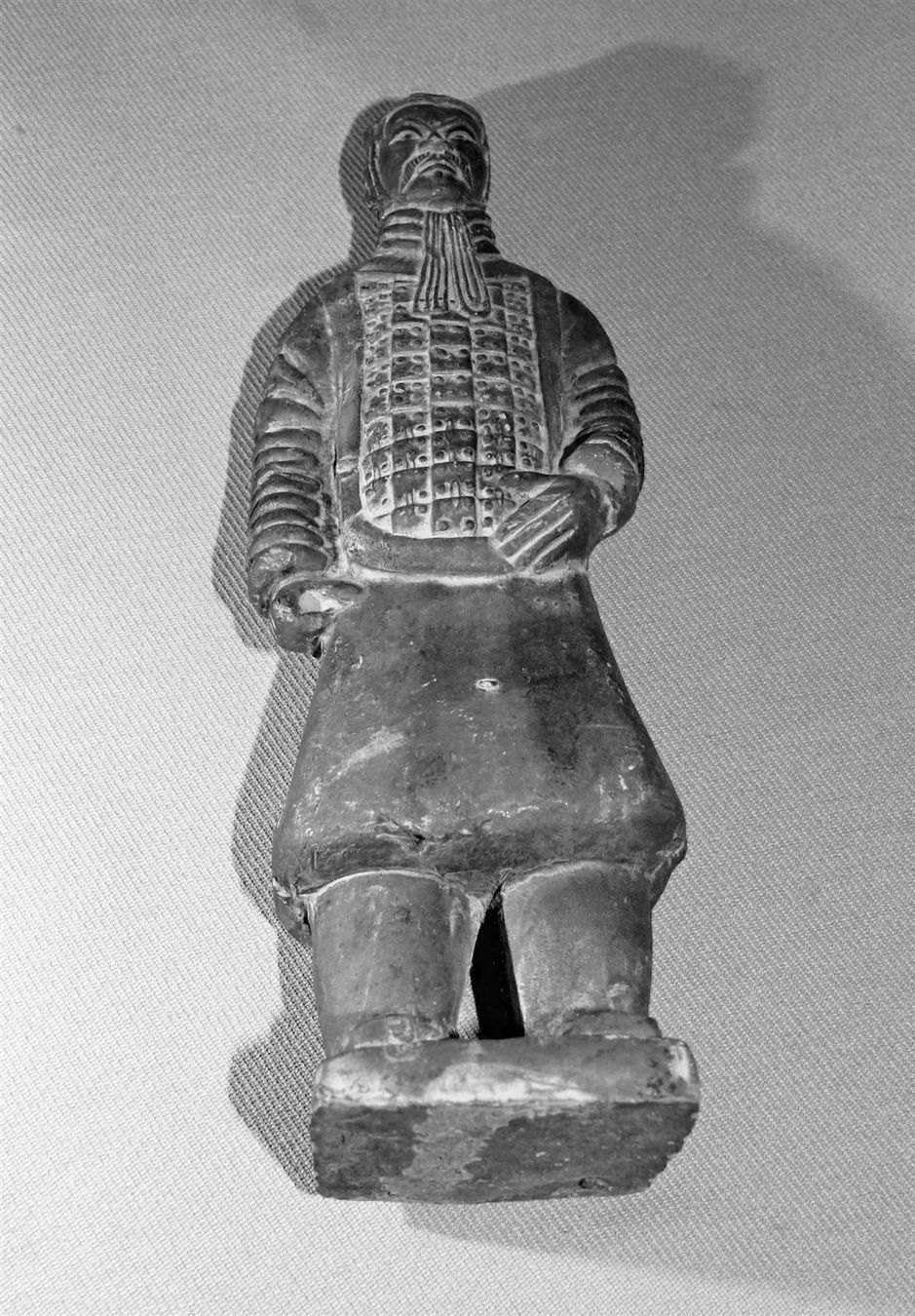 Statuette: Terracotta-Kriegerfigur – Usato da Geroldswil venduto da ARTEFACTO 5