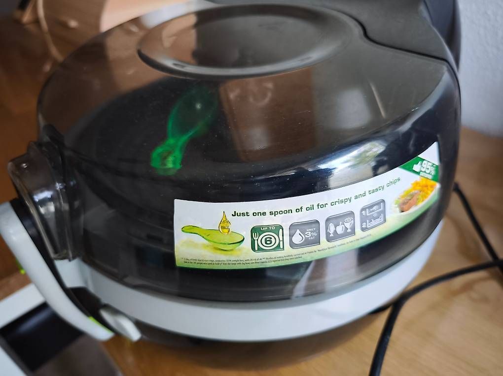 Tefal Elettrodomestici da cucina: Tefal Actifry 2 in 1 Heissluftfritteuse – Usato da Effretikon venduto da zlocko1 2