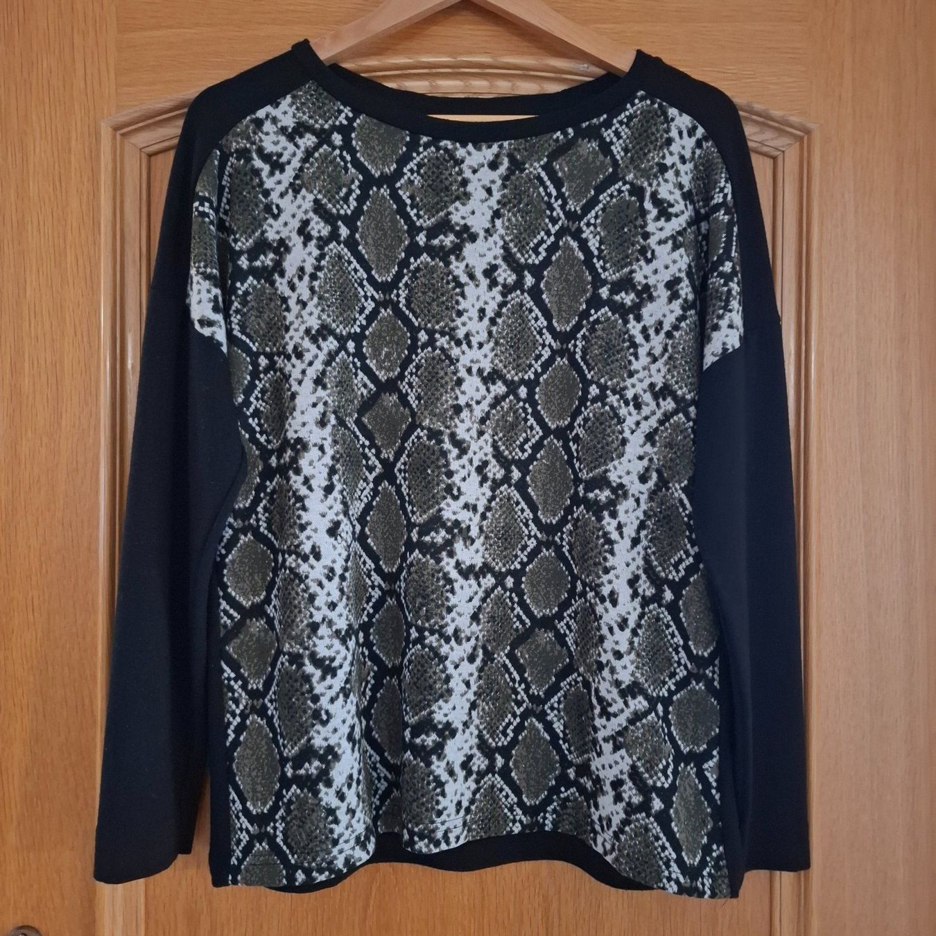 Maglioni & Felpe: Damen Langarm-Shirt, bunt, Gr. L – Usato da Sisseln AG venduto da Tropea4334