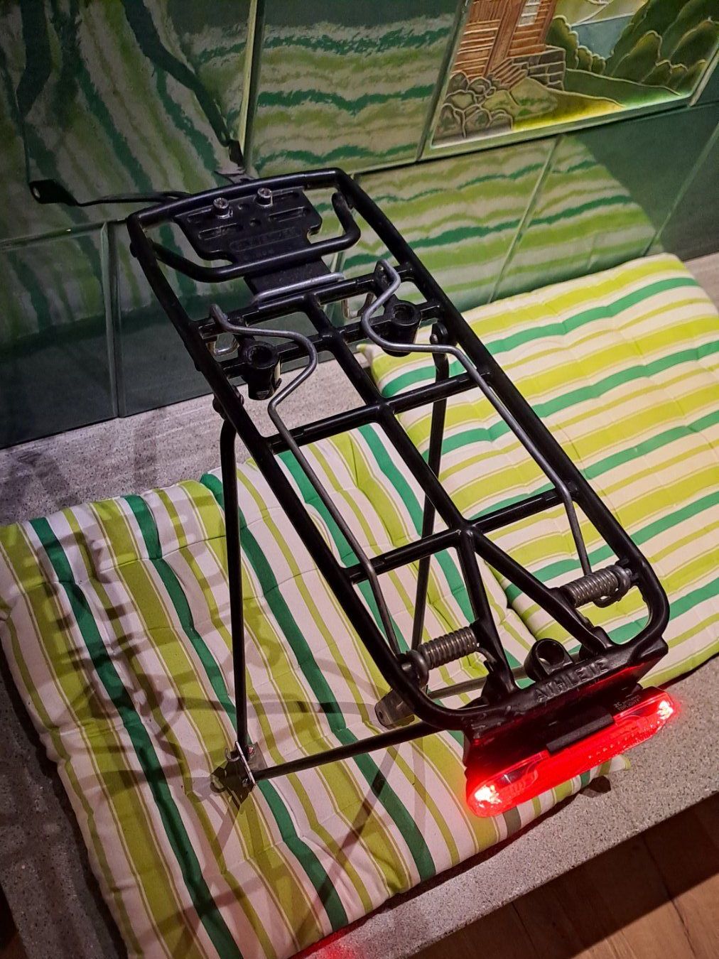 Pezzi di ricambio: Fahrrad Gepäckträger – Usato da Bertschikon Gossau venduto da Zueues 4