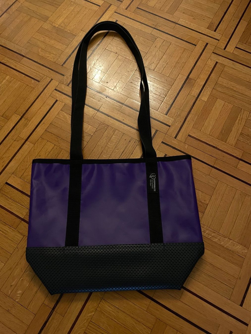 Taschen für Damen: Sac à main violet et noir - Steppenblüte – Gebraucht aus Préverenges von groli_mur 1