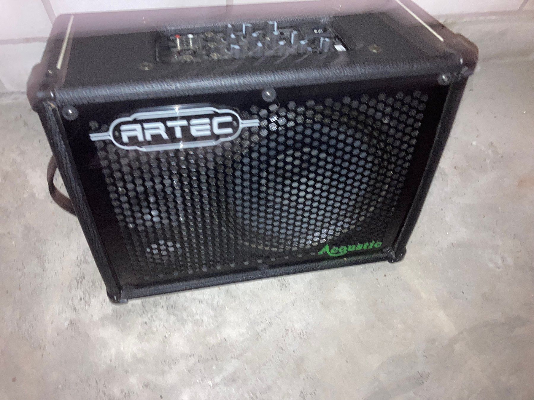 Amplificatori: Gitarrenverstärker Artec 50D – Usato da Uhwiesen venduto da Annettem