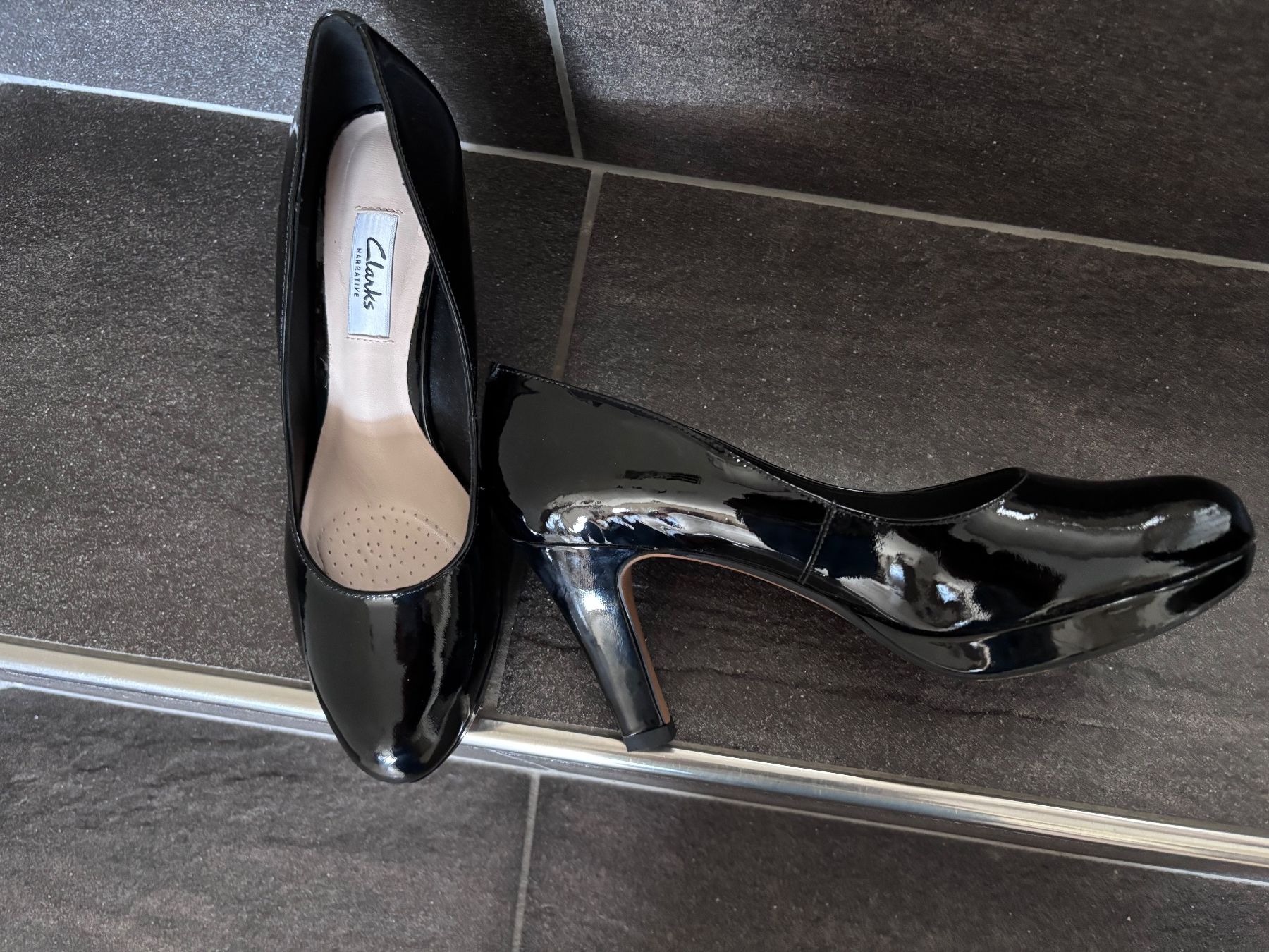 Clarks Scarpe da donna: High Heels Clarks 39 schwarz – Usato da Balsthal venduto da Uroby 4
