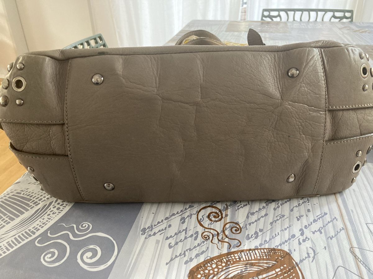 Navyboot Sacs femmes: NAVYBOOT Handtasche Leder  – D'occasion à Zürich par mar_yb5j 4
