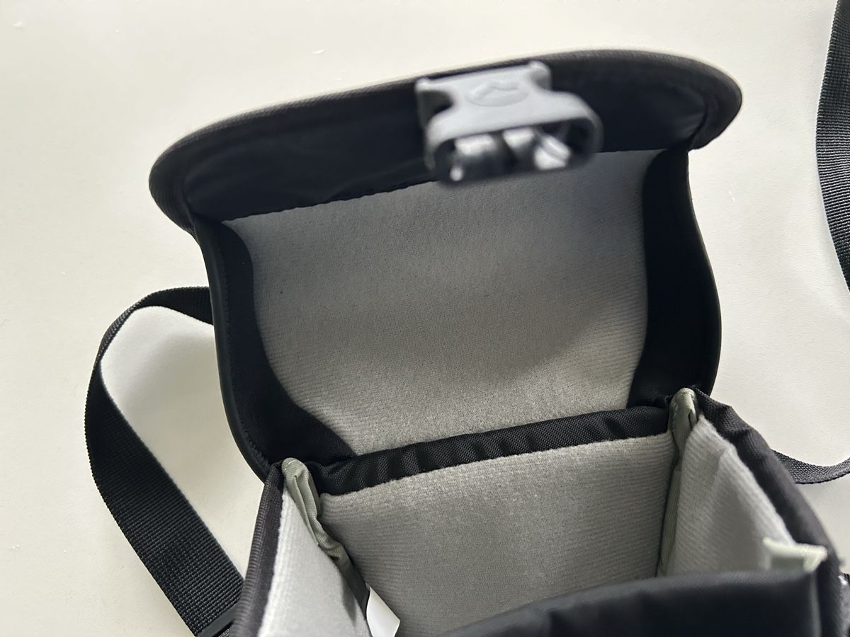 Lowepro Borse: Kamera Tasche von Lowepro – Usato da Neuendorf venduto da Juhlin01 7