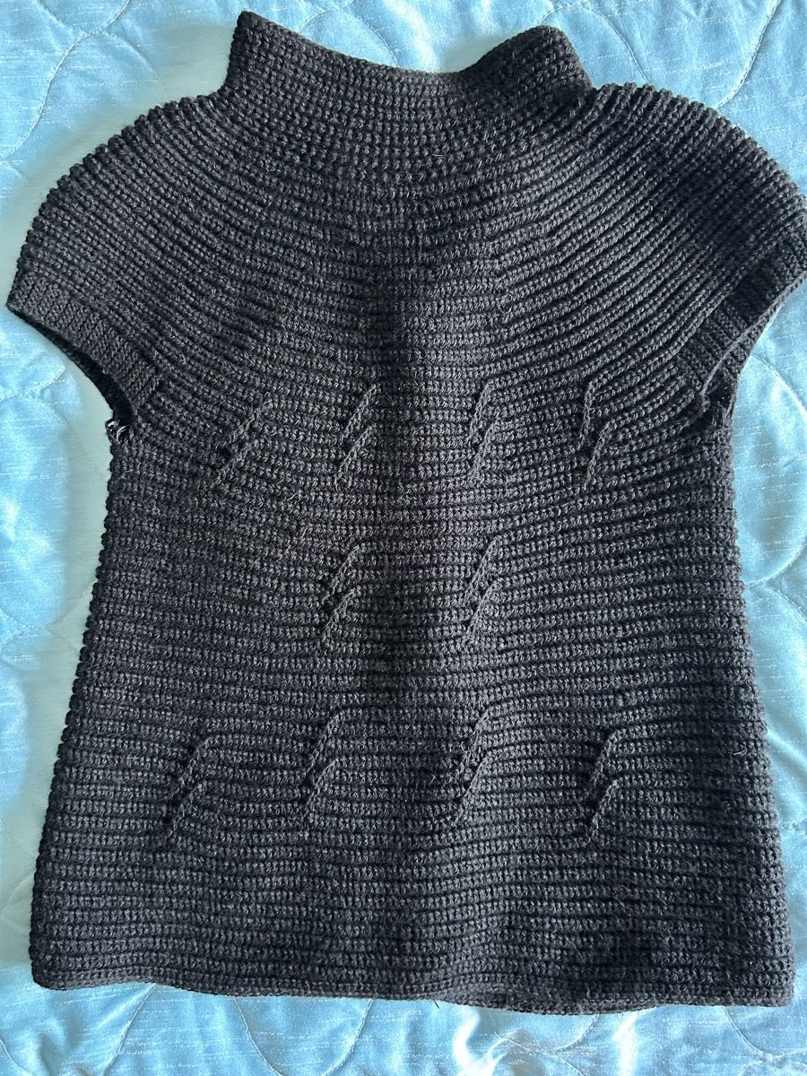 Gilet & Giacche senza maniche: Warm Knitted Cardigan, Elegant Button-Up Design, Black, Size – Nuovo (secondo la descrizione) da Biel/Bienne venduto da zit_v5yc 3