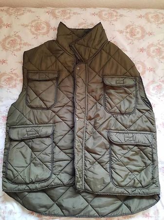 Gilet aus original schweizer Armeeschlafsack Material