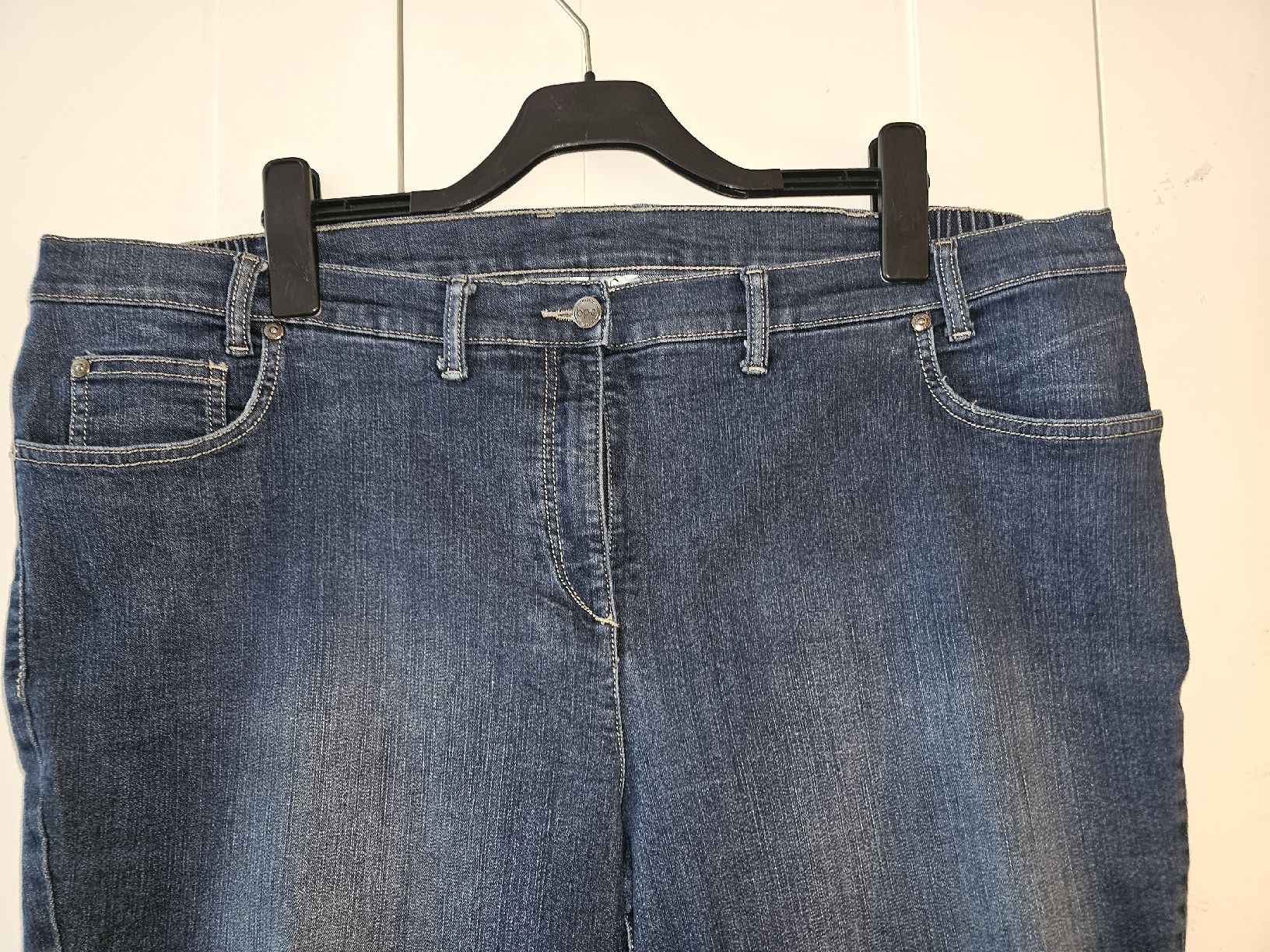 Jeans: Coole Capri Damen-Jeans von "bpc" Gr. 52 PlusSize – Usato da Münchenbuchsee venduto da babilibern 1