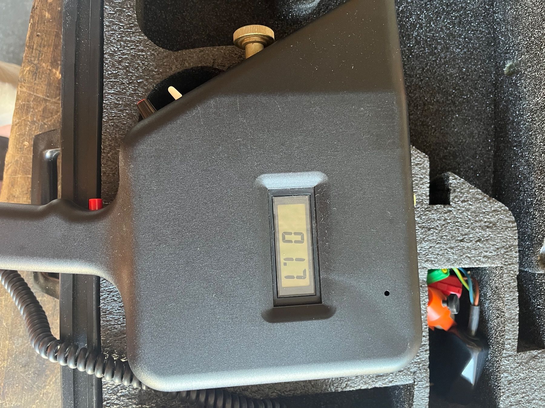 Messen: Simulateur de décharge électrostatique – Gebraucht aus Delémont von Cannonus 2