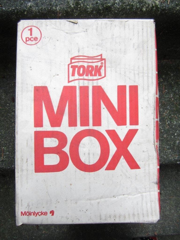Handtuchhalter: TORK MINI-BOX – Neu und originalverpackt aus Volketswil von evo33