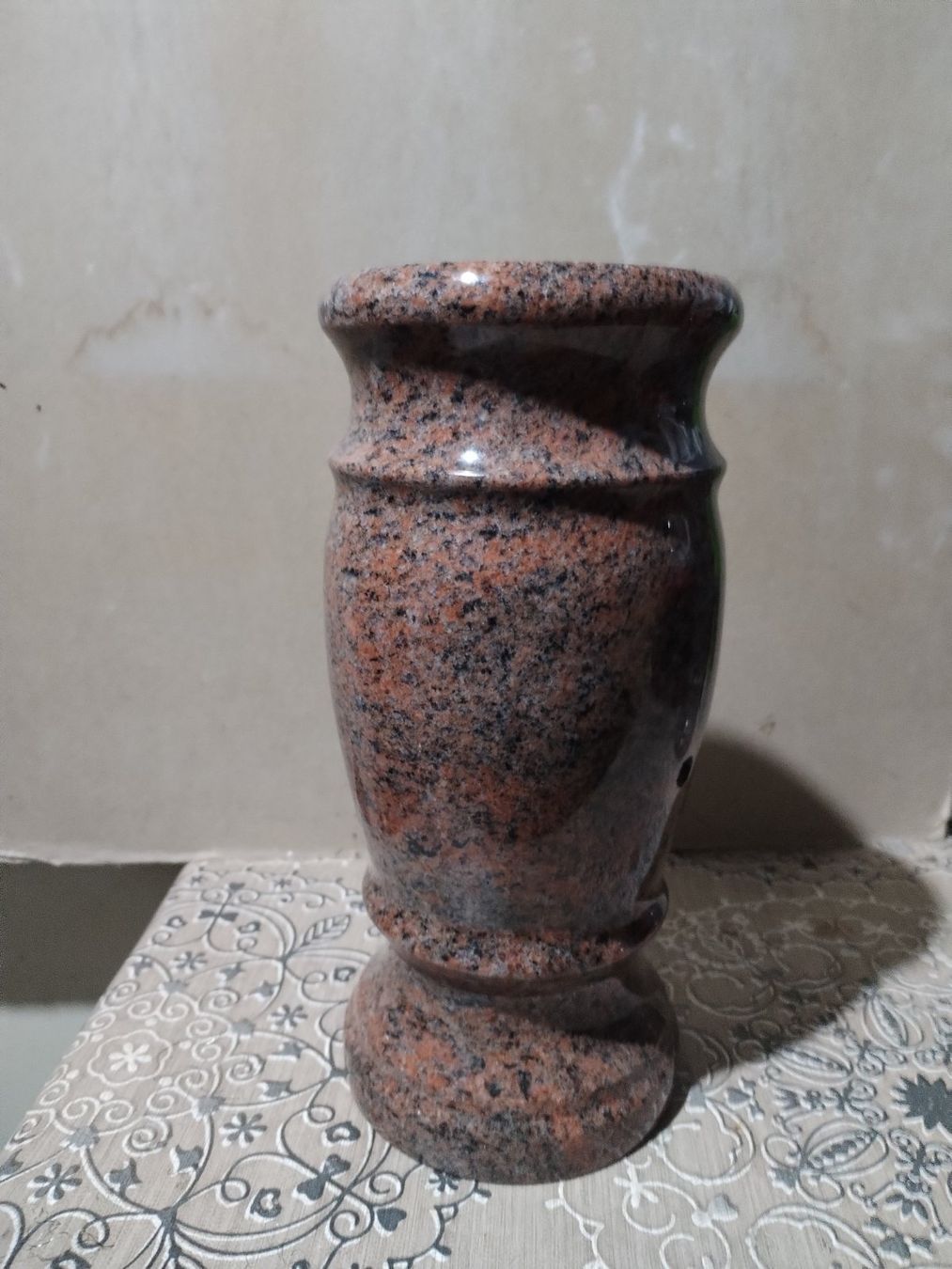 Vasen & Gefässe: Grabschmuck Vase – Neu (gemäss Beschreibung) aus Oberriet SG von SAGAV
