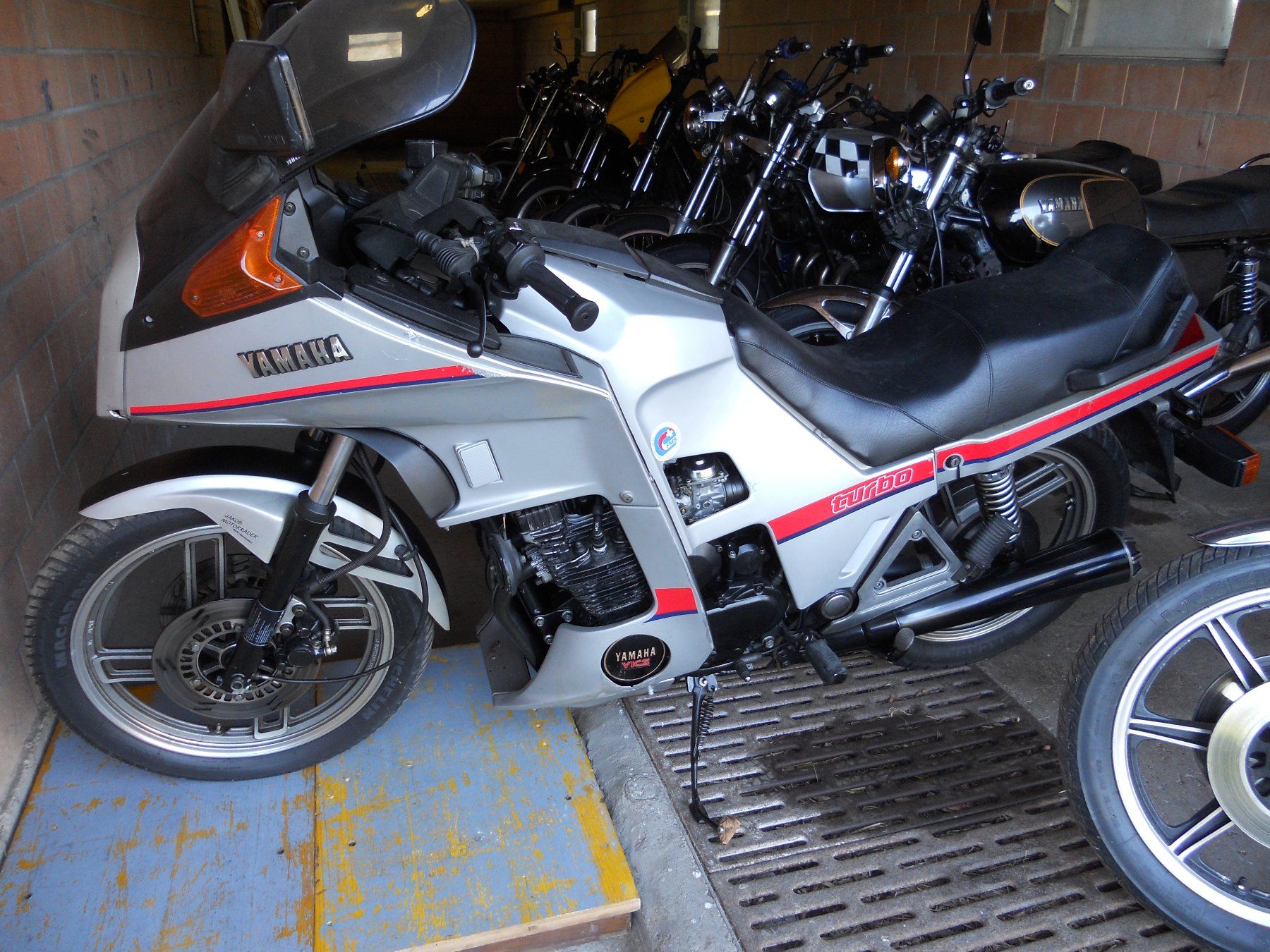 Yamaha Strada: Yamaha XJ650 Turbo – Usato da Neuenegg venduto da designart64