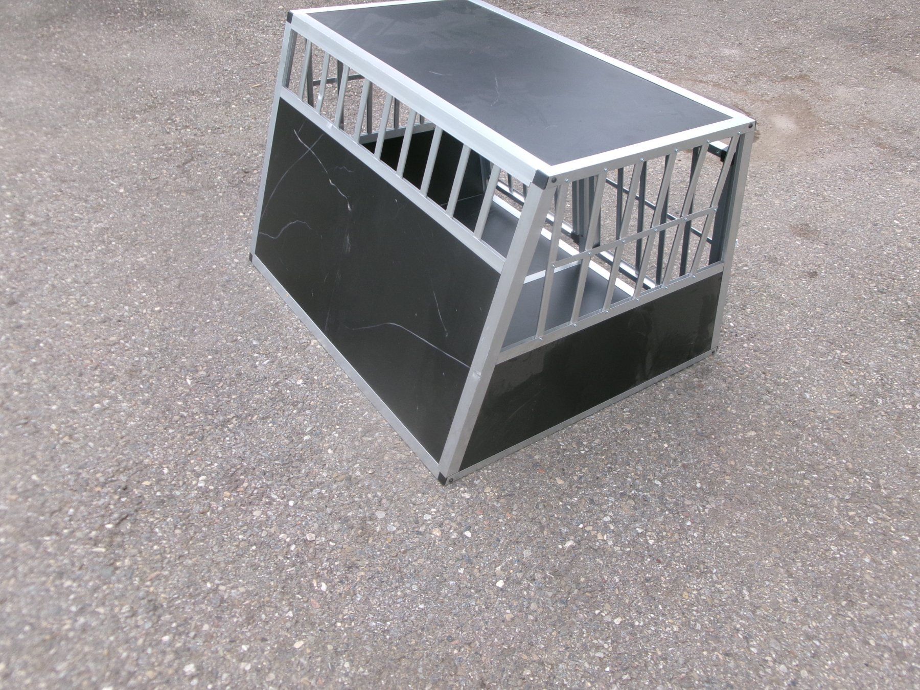 Käfige, Transport & Sicherheit: Aluminium Hunde Transportbox, Tierboxe – Gebraucht aus Eschenbach SG von GM-29 1