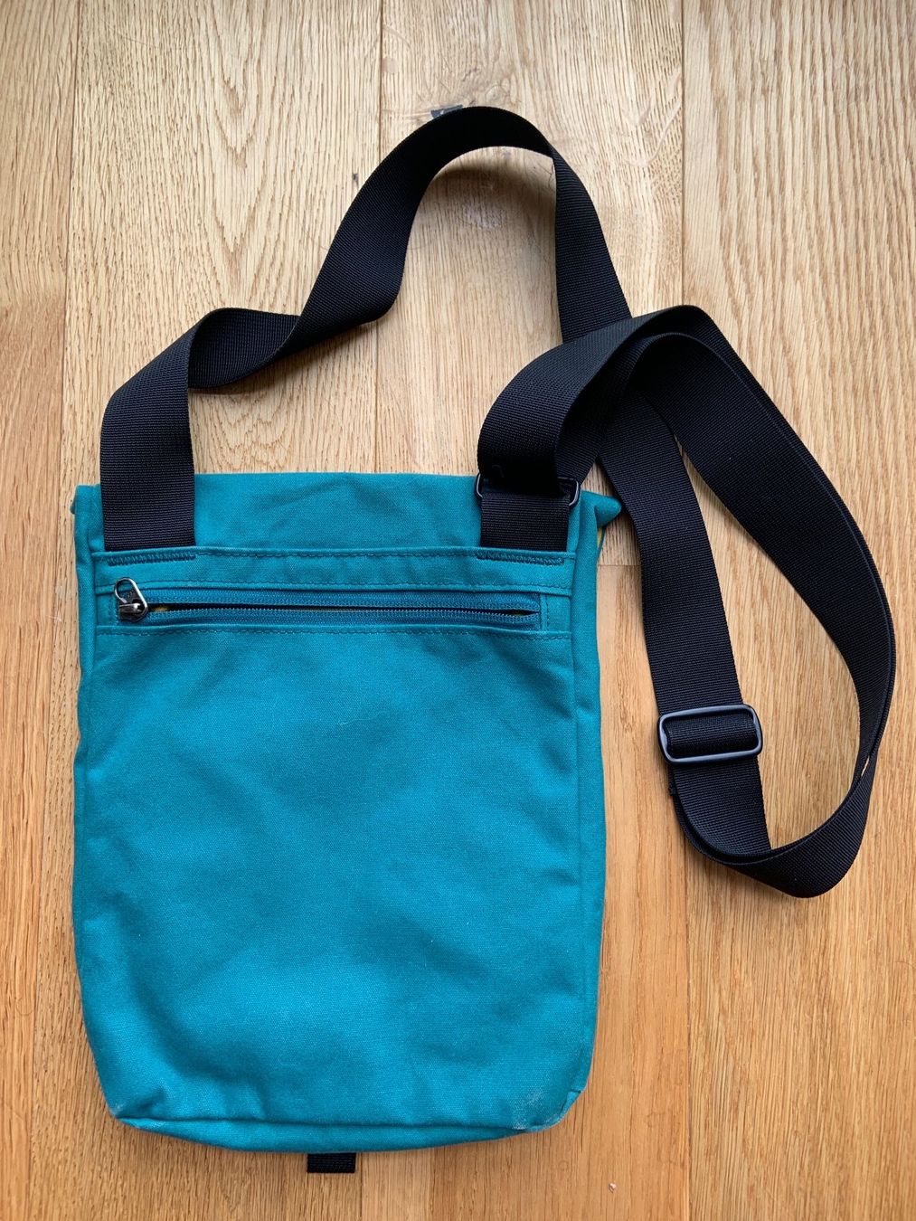 Taschen: macpac crossbodybag klein – Gebraucht aus Biel/Bienne von freitasch 1