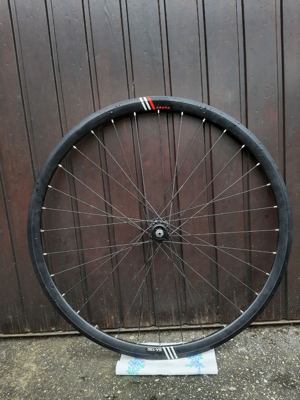 Pneumatici & Ruote complete: Ruota bici Araya 28" - MARIN – Usato da Fribourg venduto da jo8_7y8z