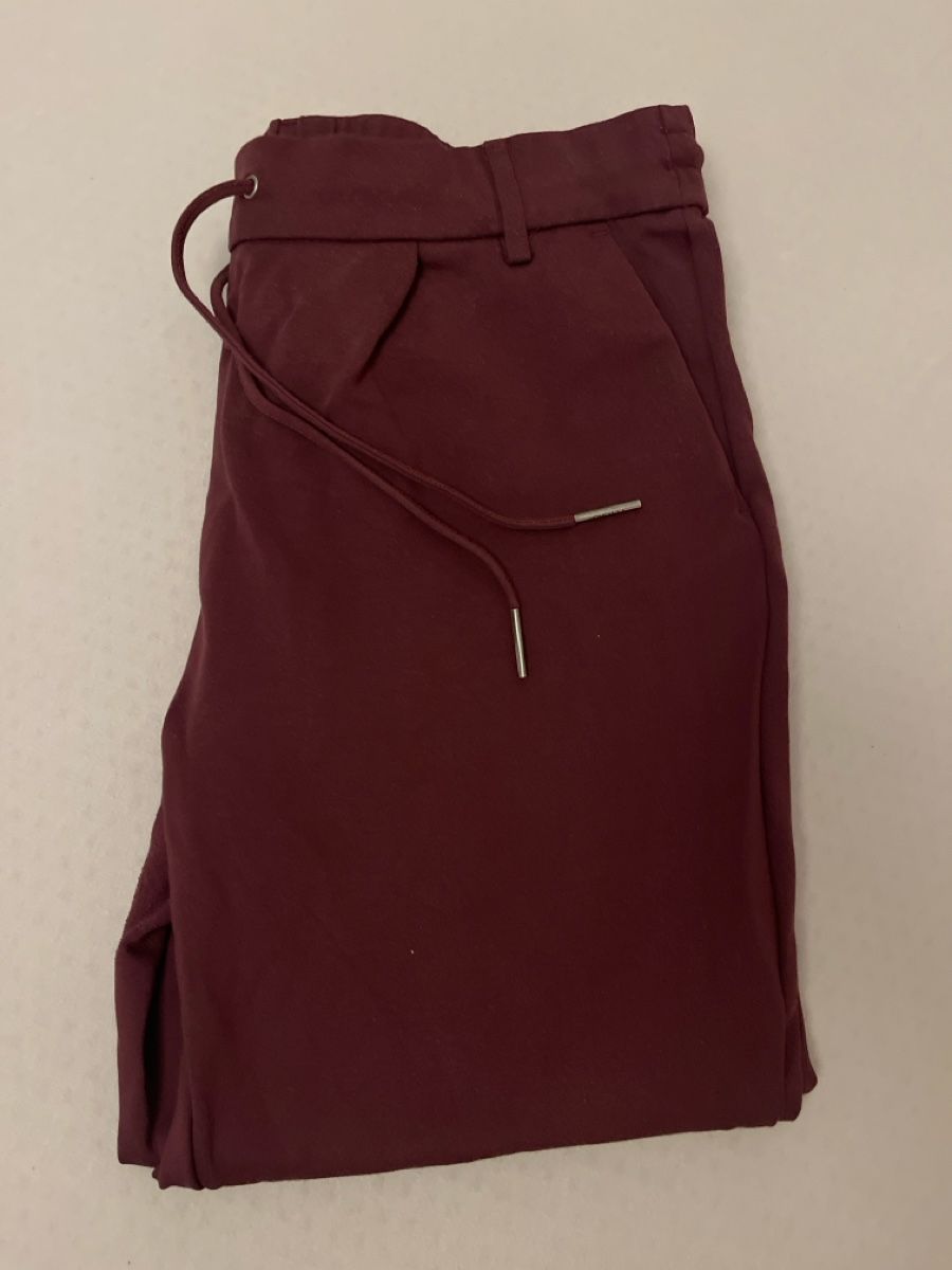 Only Hosen: Only Stoffhose port royale – Gebraucht aus Aarau von BusyBumblebee