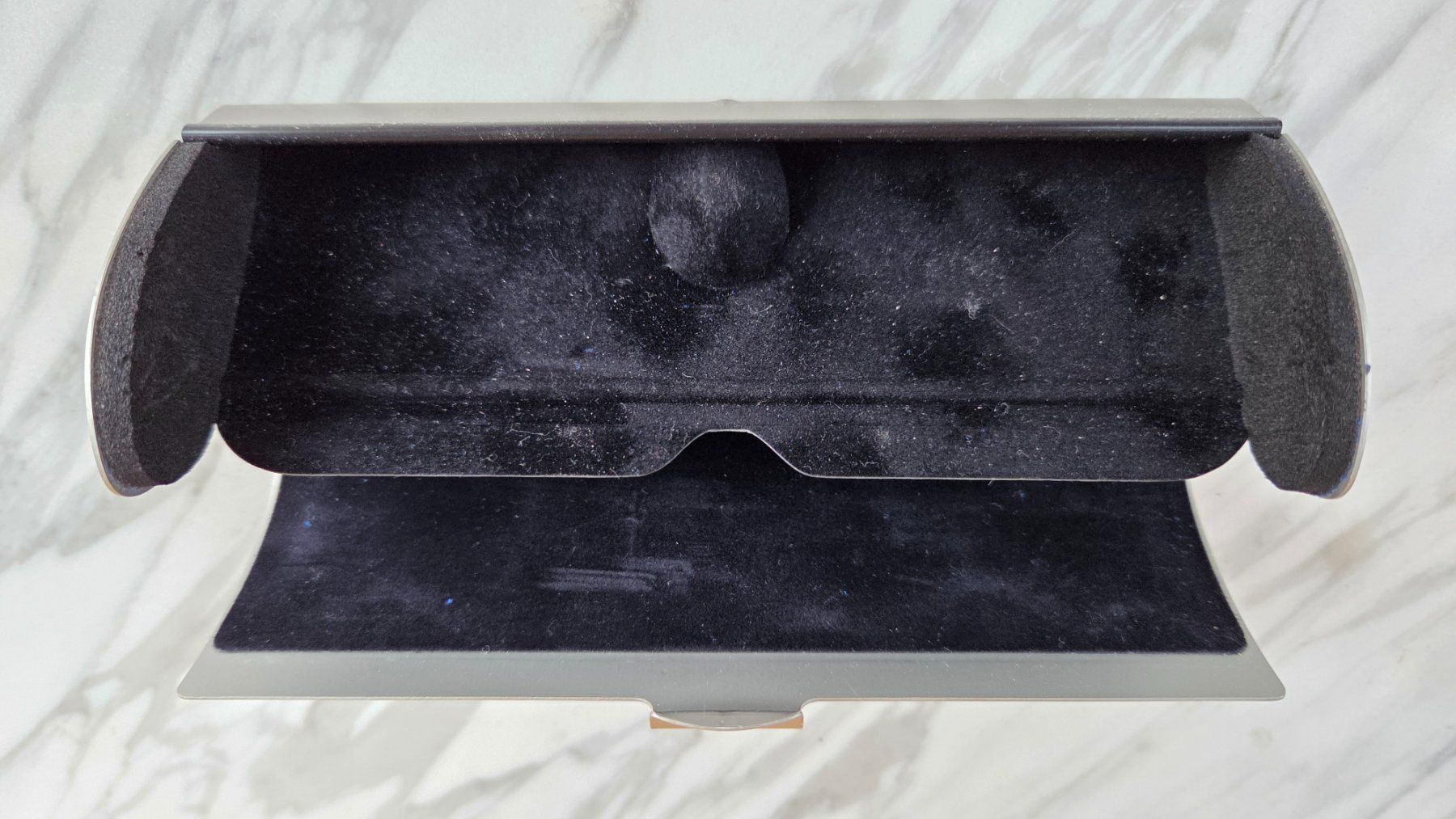 Autres vêtements & accessoires: Navyboot Brillenetui, Aluminium Hardcase – D'occasion à Fislisbach par Maieriisli25 1