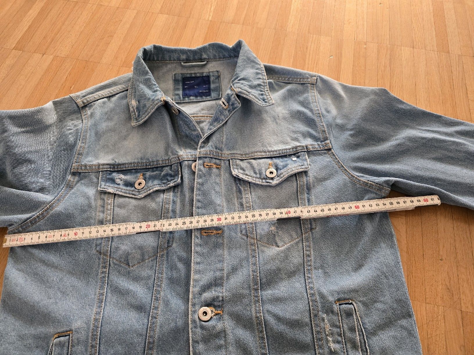 Zara Giacche: Zara Man Jeansjacke Grösse L hellblau – Usato da Laufenburg venduto da megane1959 2