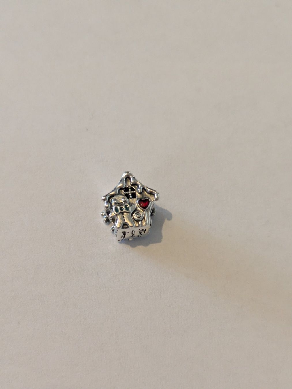 Pandora Anhänger: Pandora Charm "Lebkuchenhaus" – Gebraucht aus Winterthur von skandinavienliebe