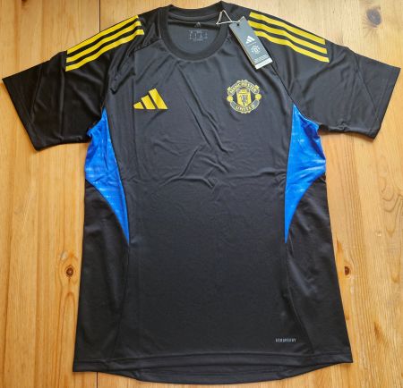Manchester United Trainingsshirt NEU Gr M adidas ManU Trikot
