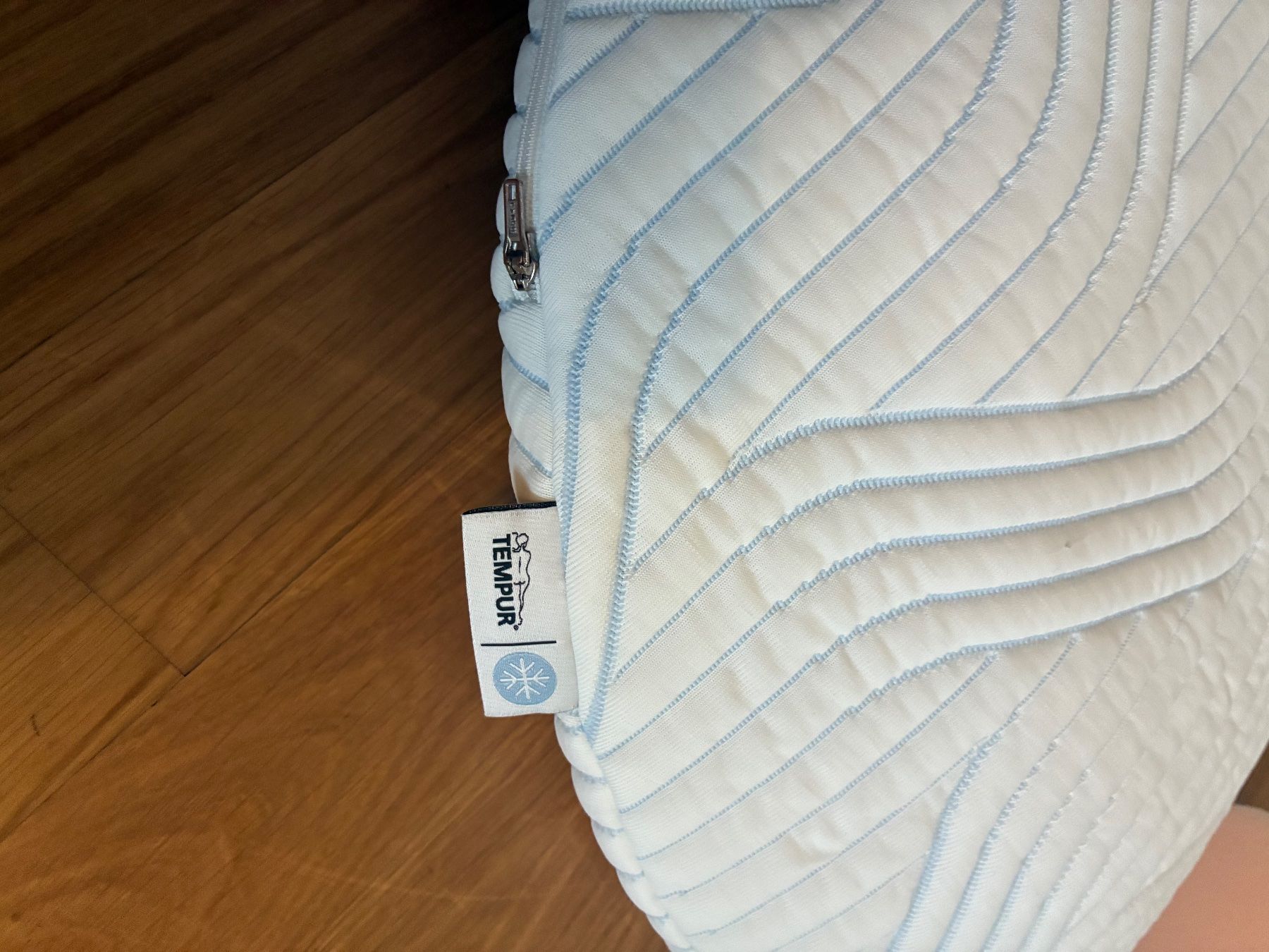 Cuscini: Tempur Curve – Nuovo (secondo la descrizione) da Visp venduto da Stairs07 1