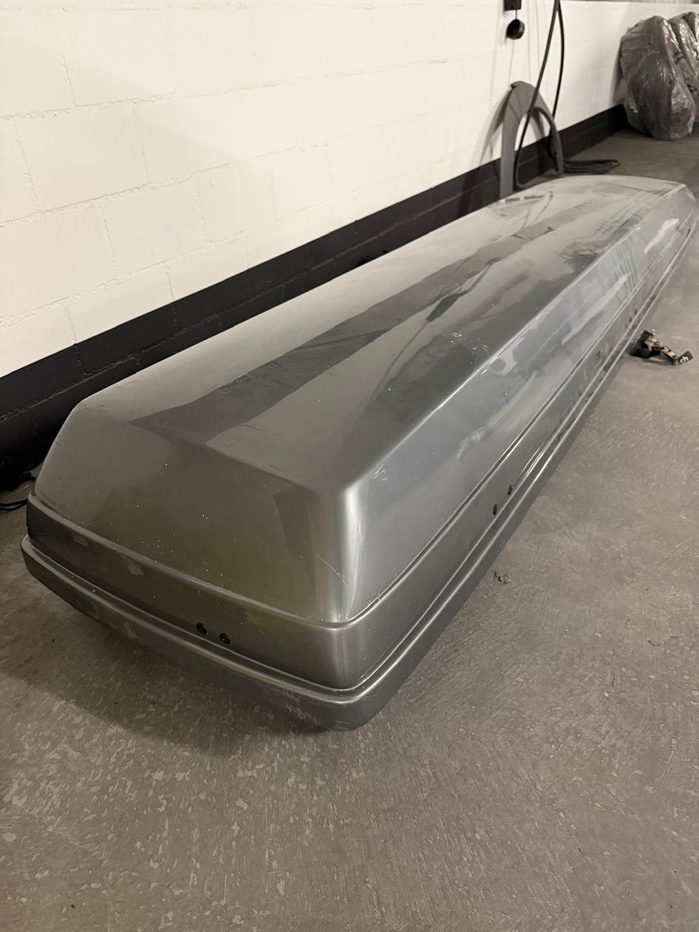 Dachboxen: Dachbox mit Träger – Gebraucht aus Russikon von BRU88