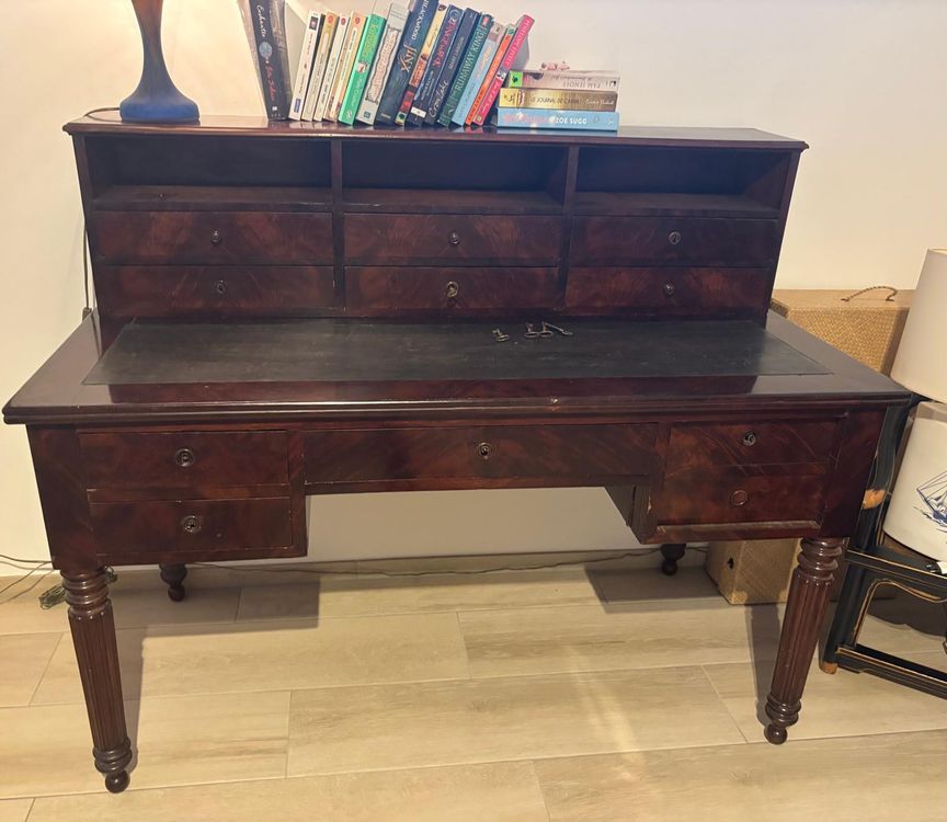 Bureau à gradin en acajou, début XIXᵉ siècle, restauré (Gebraucht) in ...