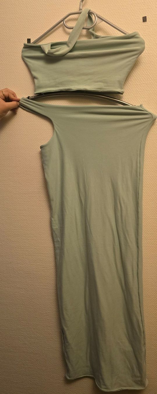 Vestiti: Two piece set light green used condition – Usato da Lausanne venduto da b_r_6z5f