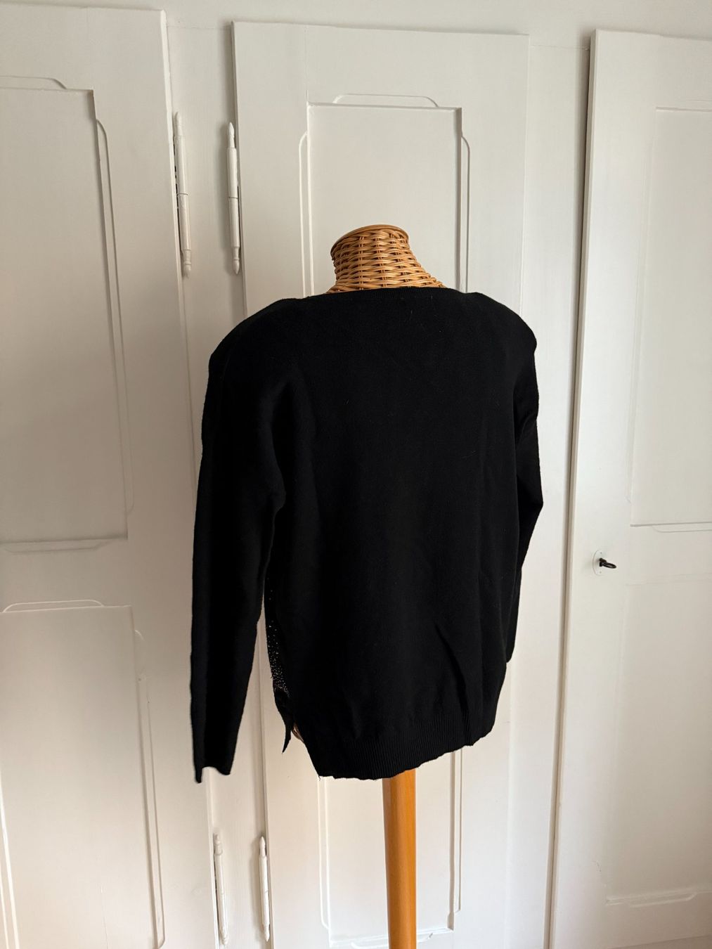 Pulls & Sweat-shirts: Pullover schwarz mit Strass L – D'occasion à Zürich par Diazaio 2