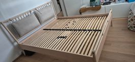 Björksnäs Bettgestell 180x200cm + Lattenrost + Nachttische