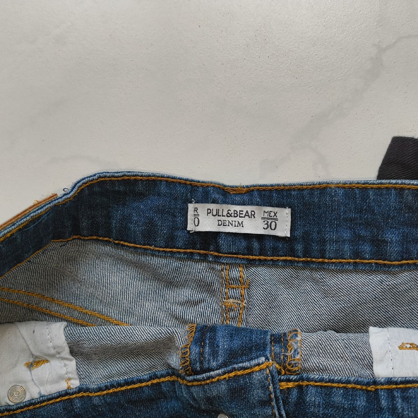Jeans: 2 Jeans Shorts,Top Zustand – Usato da Uitikon Waldegg venduto da PJLS1 5