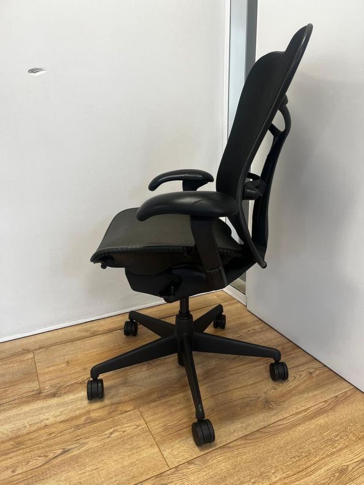 Herman Miller Stühle: Herman Miller Mirra Full Option Graphite – Gebraucht aus Purmerend von Offeco 7