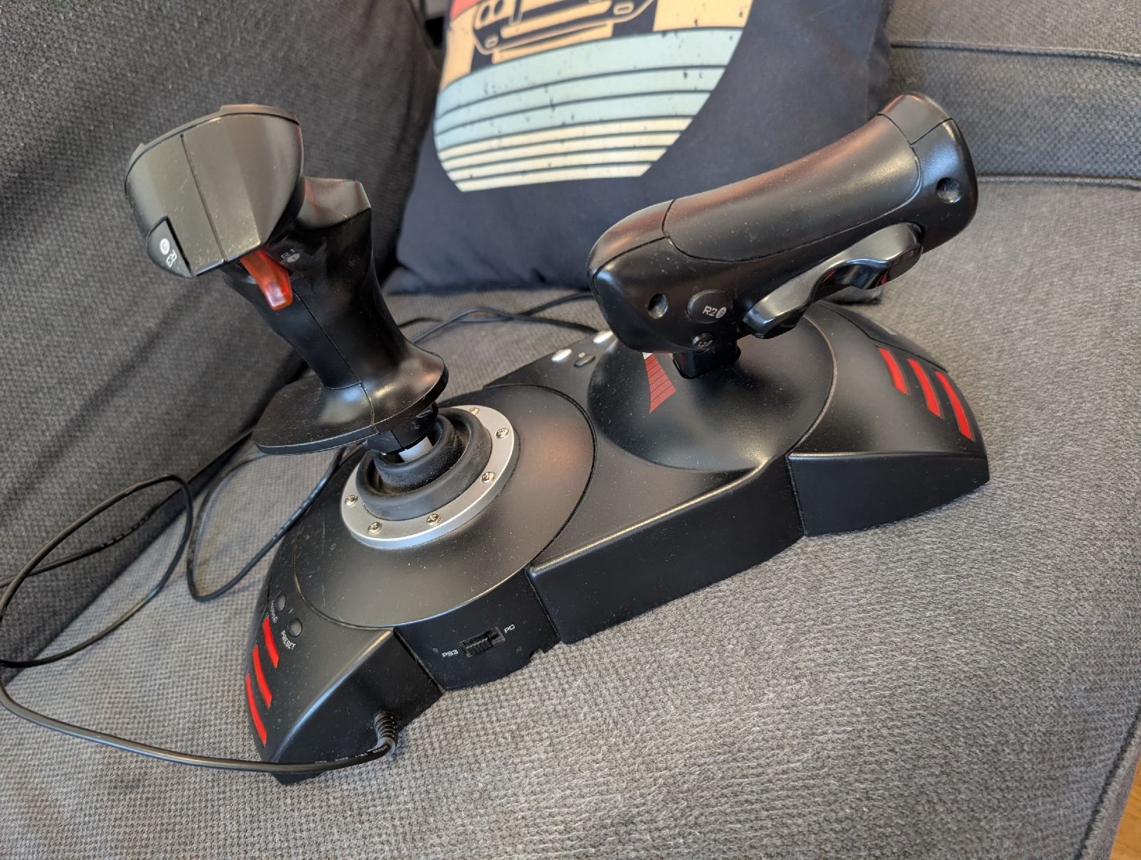 Thrustmaster Controller: Joystick Thrustmaster t. Flight hotas x – Usato da Roggwil BE venduto da MA-4900