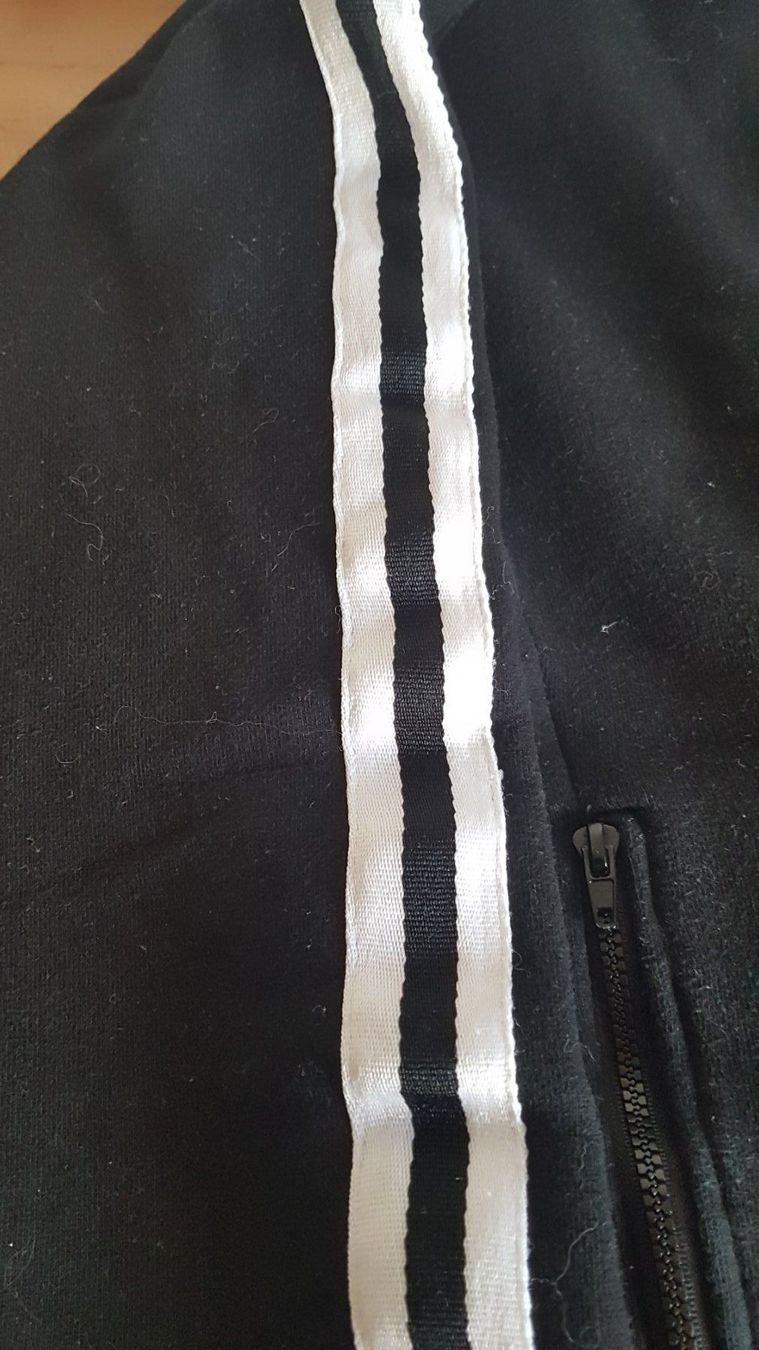 Jacken: Veste - jaquette sweat noire taille M – Gebraucht aus Villiers von san_jn5w 3