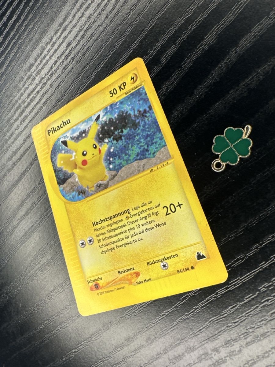 Pokémon Carte collezionabili: Pikachu 84/144 Skyridge Non Holo 2003 – Usato da Uster venduto da Neonschwarz 2