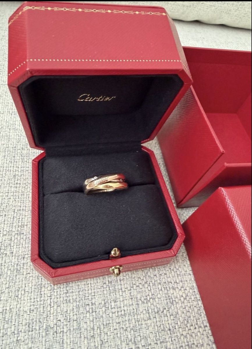 Cartier Anelli: CARTIER, BAGUE TRINITY, MODÈLE CLASSIQUE, 5 DIAMANTS – Usato da Allschwil venduto da fig_rs5d 1