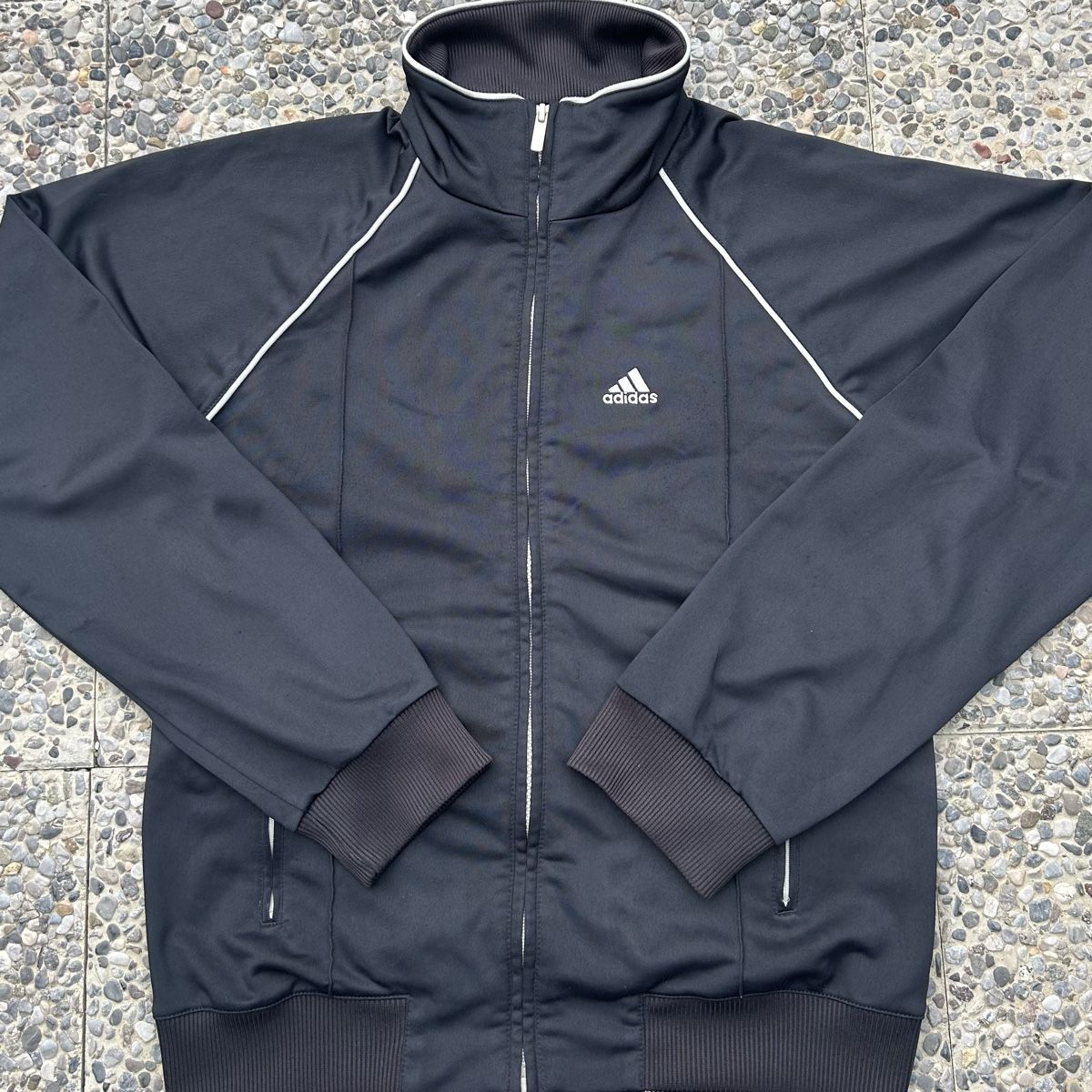 Adidas Vestes: Vintage Adidas Track Jacket – D'occasion à brent par fukusapes 1