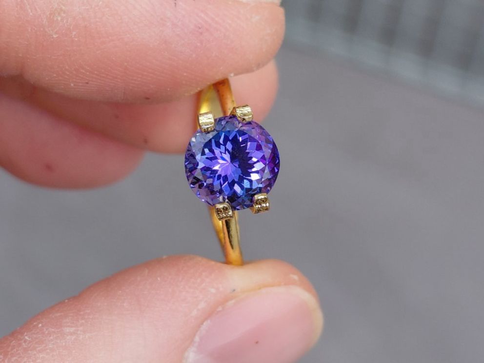 Edelsteine: Tanzanite Deep Violet Clean – Gebraucht aus Bévilard von Yougems 8