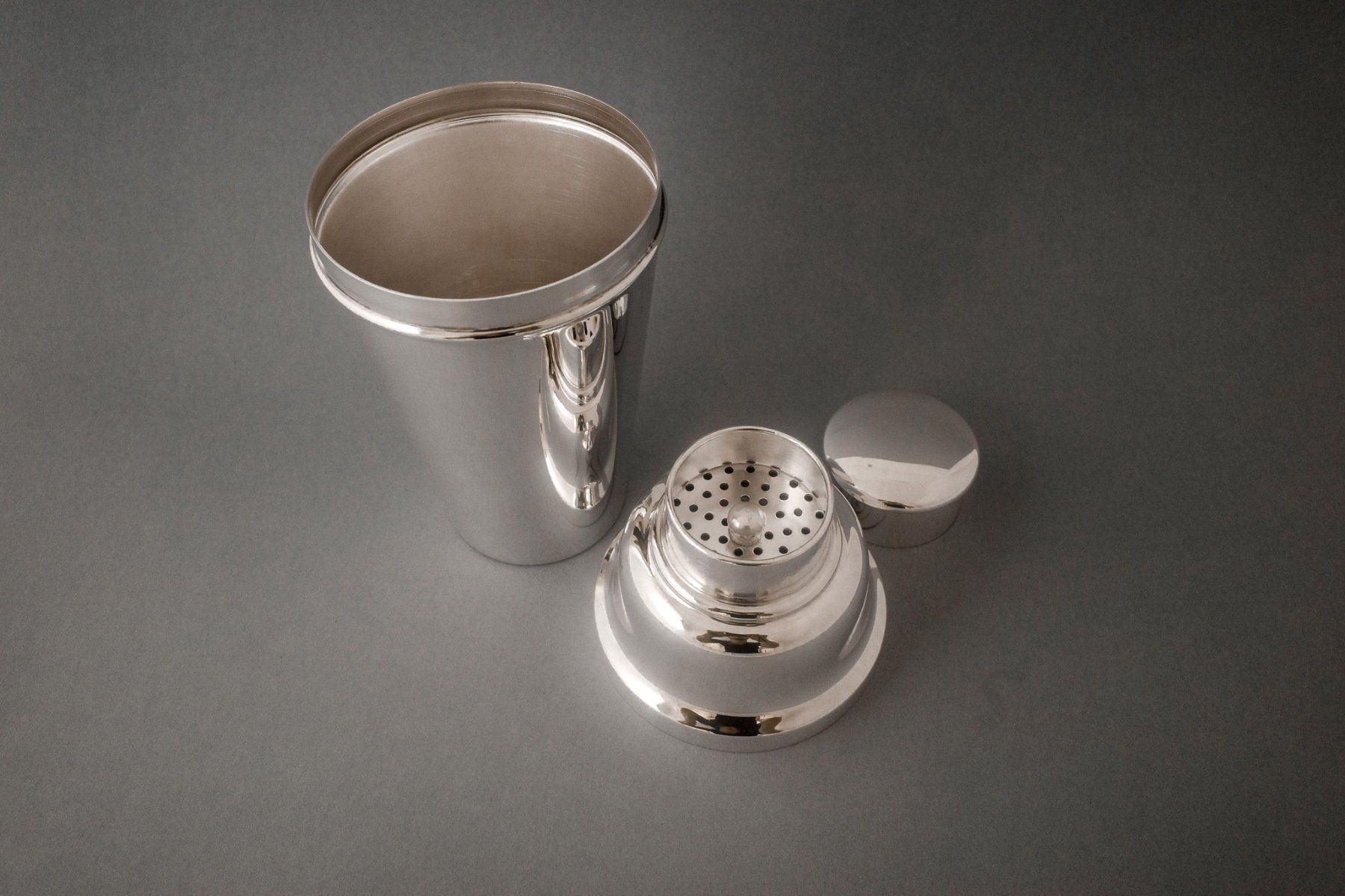 Küchengeräte: COCKTAIL SHAKER *VERSILBERT* – Gebraucht aus Oberwil BL von SALOB 4
